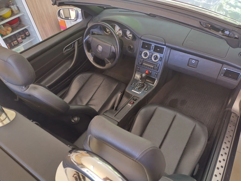 Mercedes-Benz SLK, снимка 5 - Автомобили и джипове - 52604366