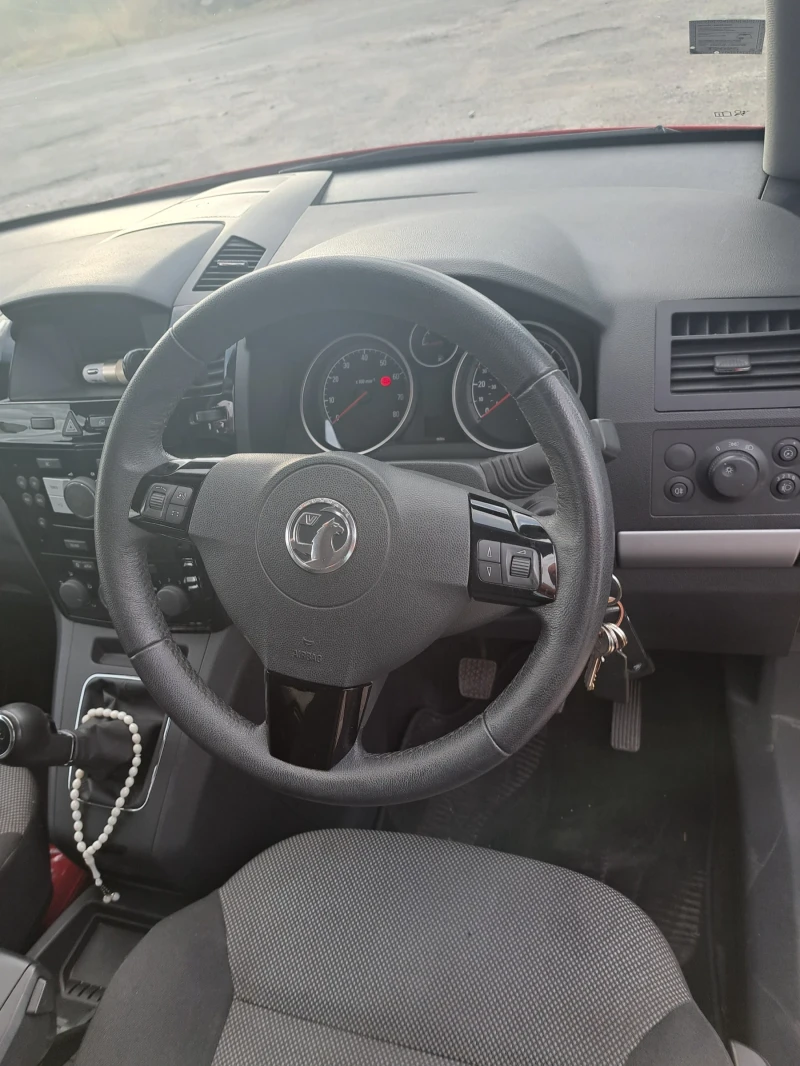 Opel Zafira Zafira 1, 8  benzin, снимка 4 - Автомобили и джипове - 52580361