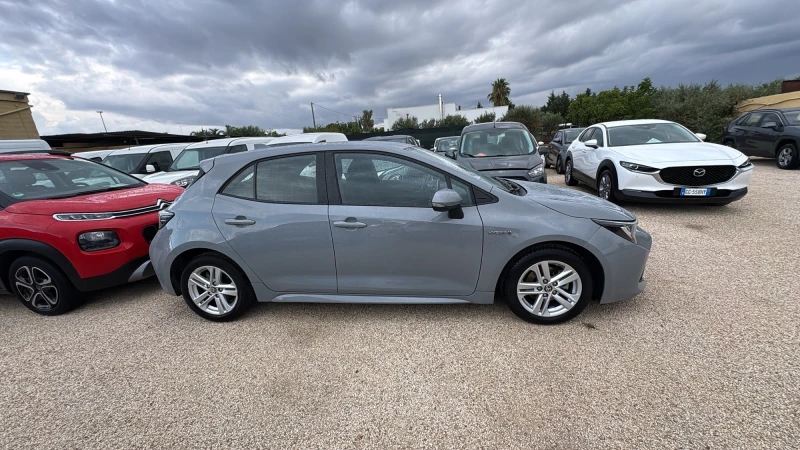 Toyota Corolla Toyota Corolla 1.8 Business, снимка 3 - Автомобили и джипове - 51980092