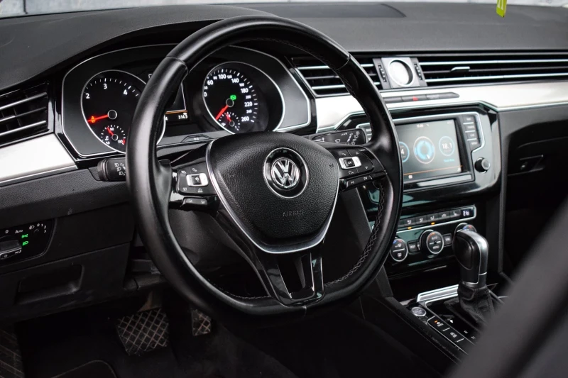 VW Passat 2.0 TDI 150 6-DSG 2016, снимка 9 - Автомобили и джипове - 52991424