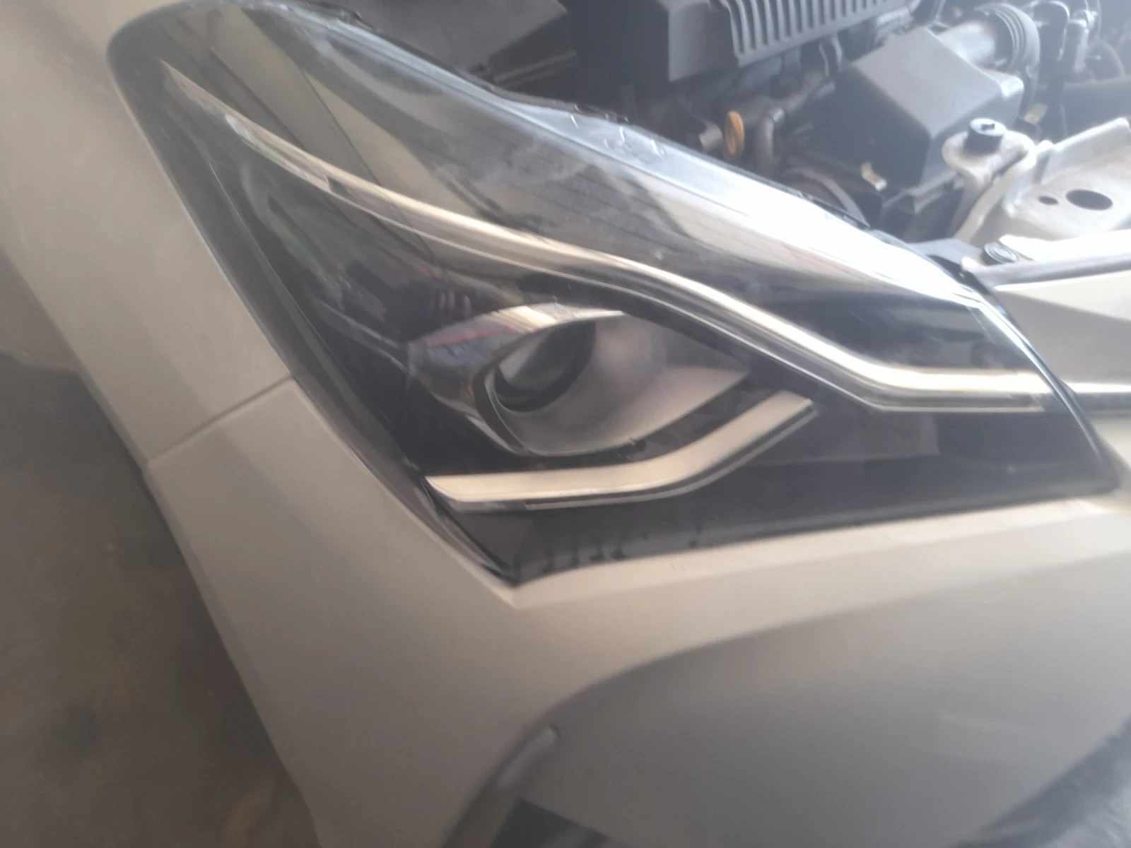 Toyota Yaris 1.5 хибрид , снимка 1