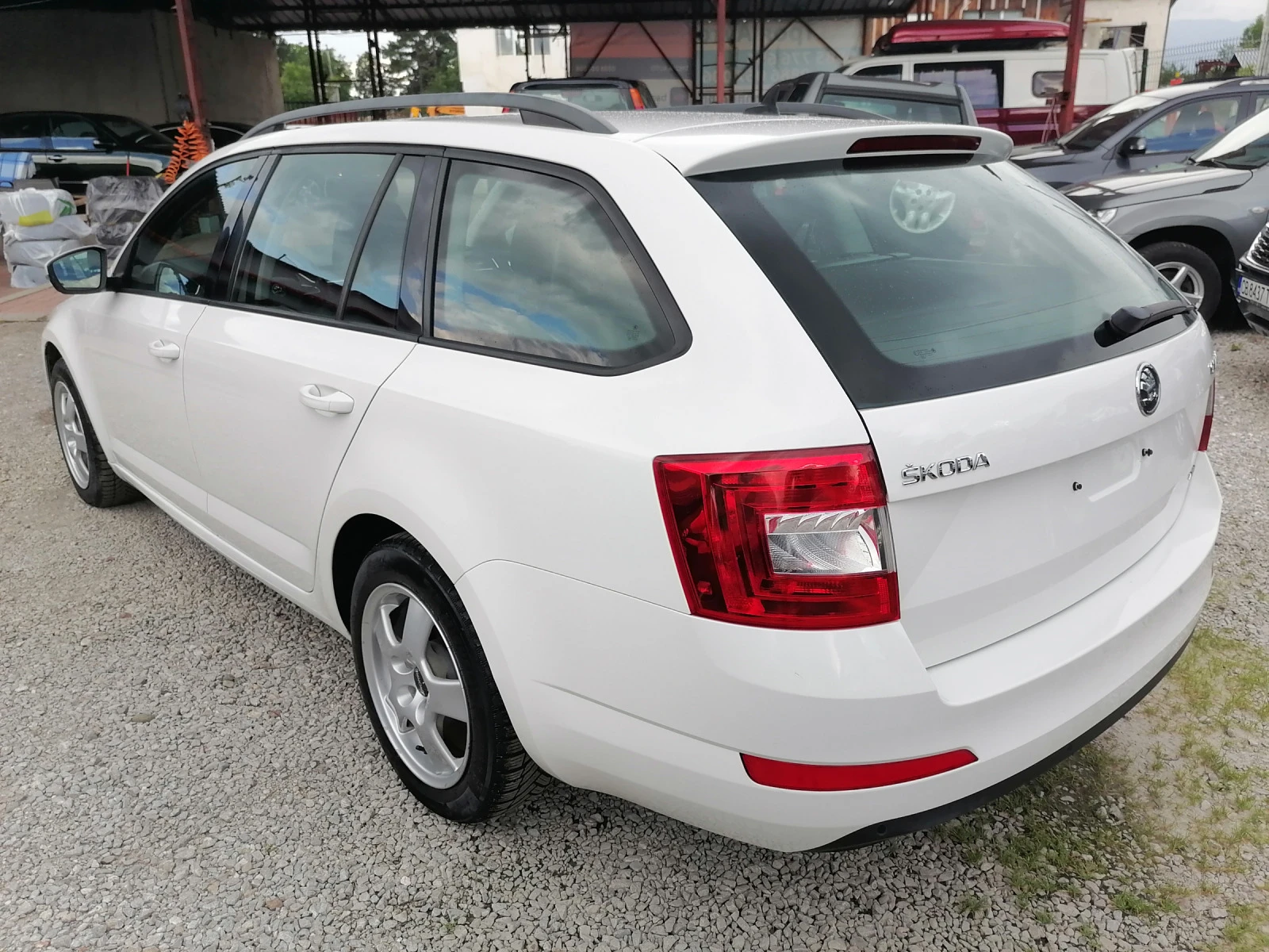 Skoda Octavia  АВТОМАТИК 1.8* 4x4* НАВИГАЦИЯ* ШВЕЙЦАРИЯ*  - изображение 7