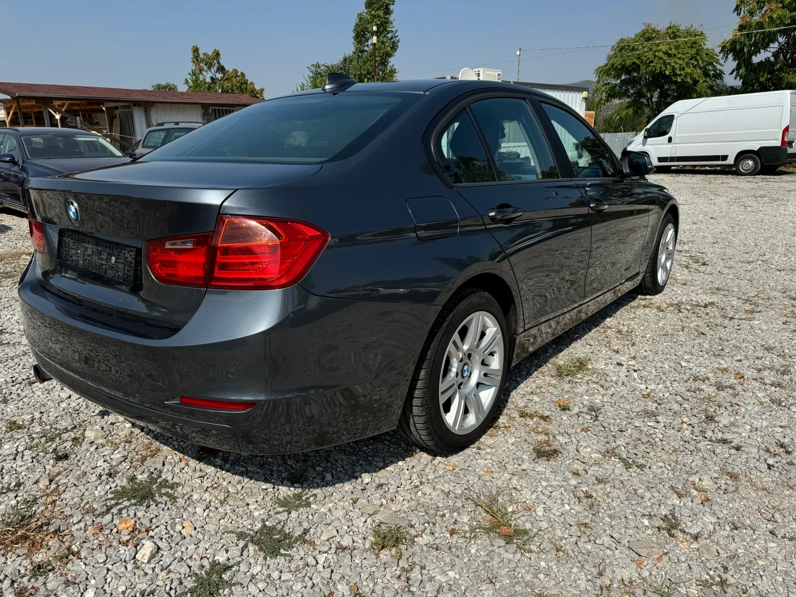 BMW 320 2.0i 184кс. - изображение 5