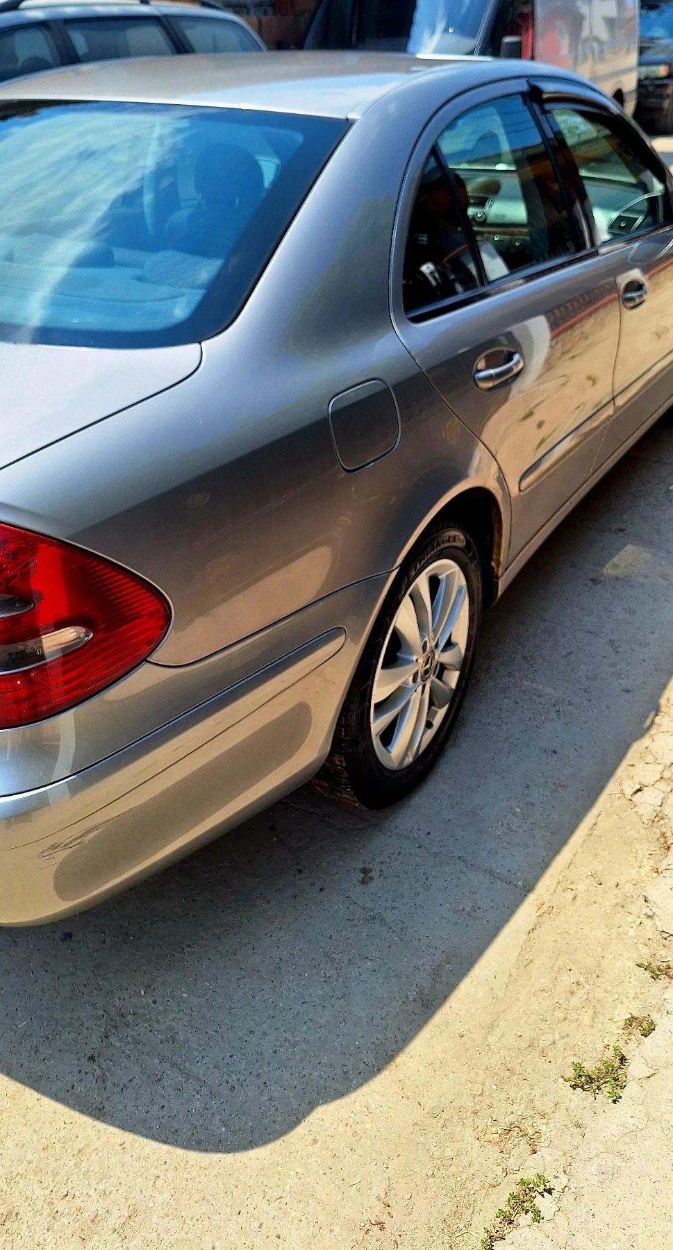 Mercedes-Benz E 200  - изображение 9
