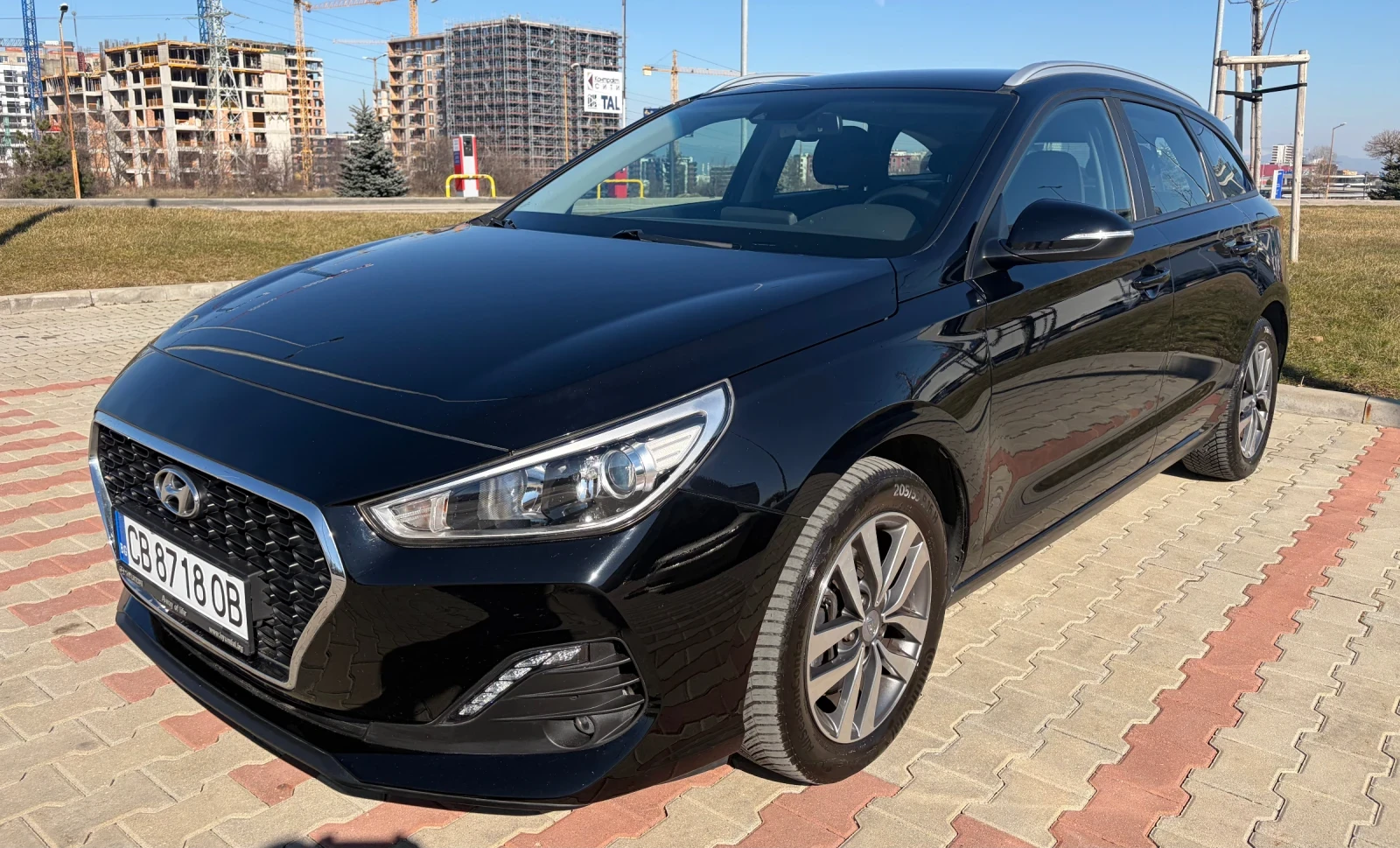 Hyundai I30 1.6CRDI AT7, пълна сервизна история
