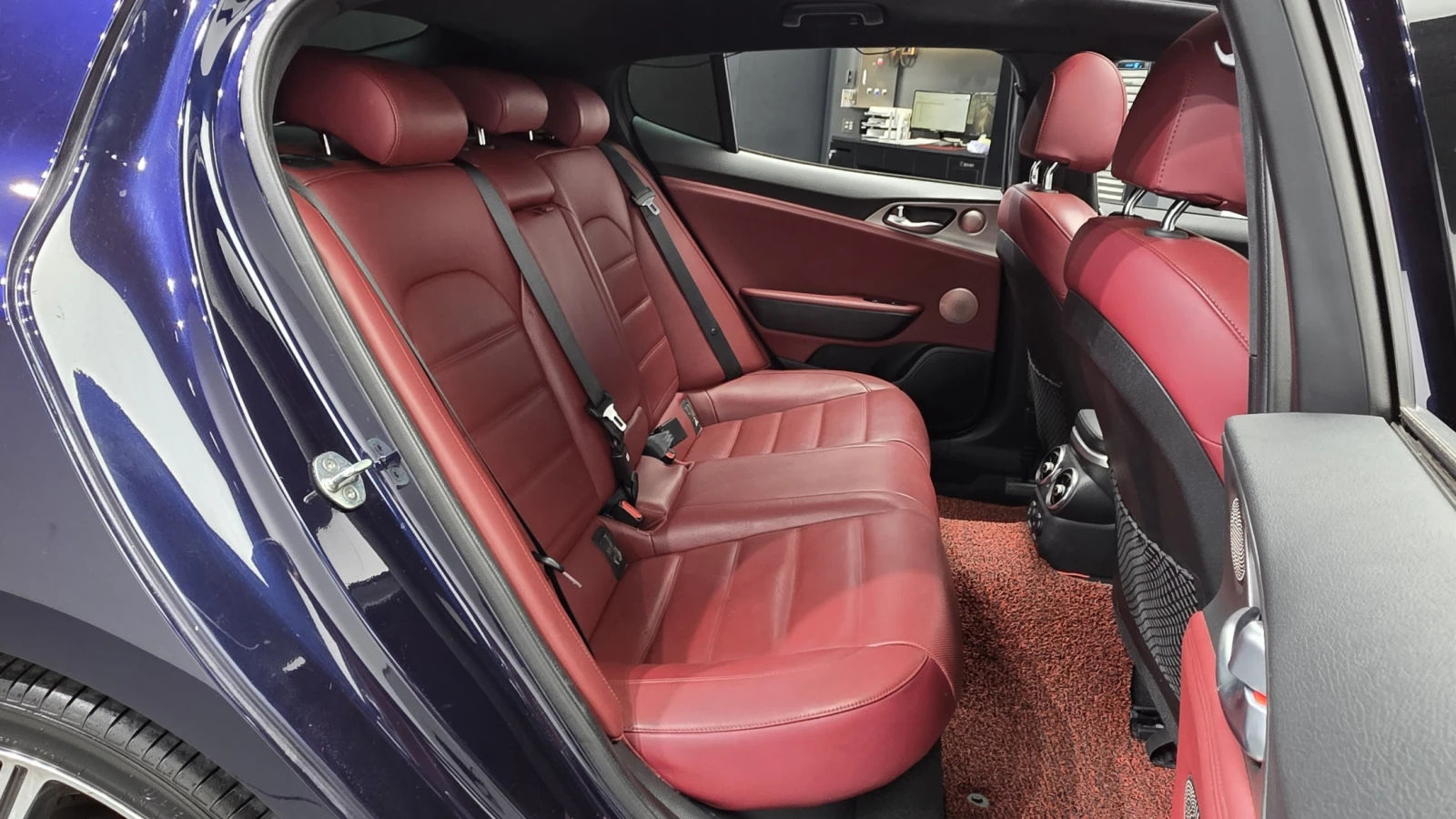 Kia Stinger 3.3T 2WD GT autogeorge.com | Mobile.bg � ����������� 12