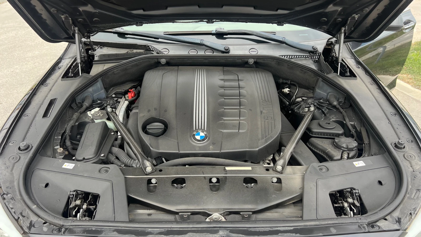 BMW 5 Gran Turismo 3.0D, снимка 11 - Автомобили и джипове - 54214832