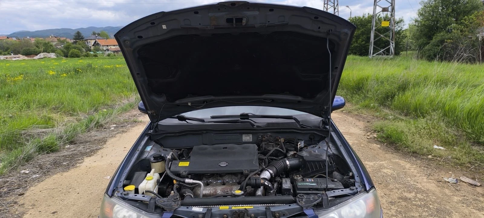 Nissan Almera, снимка 15 - Автомобили и джипове - 54440187