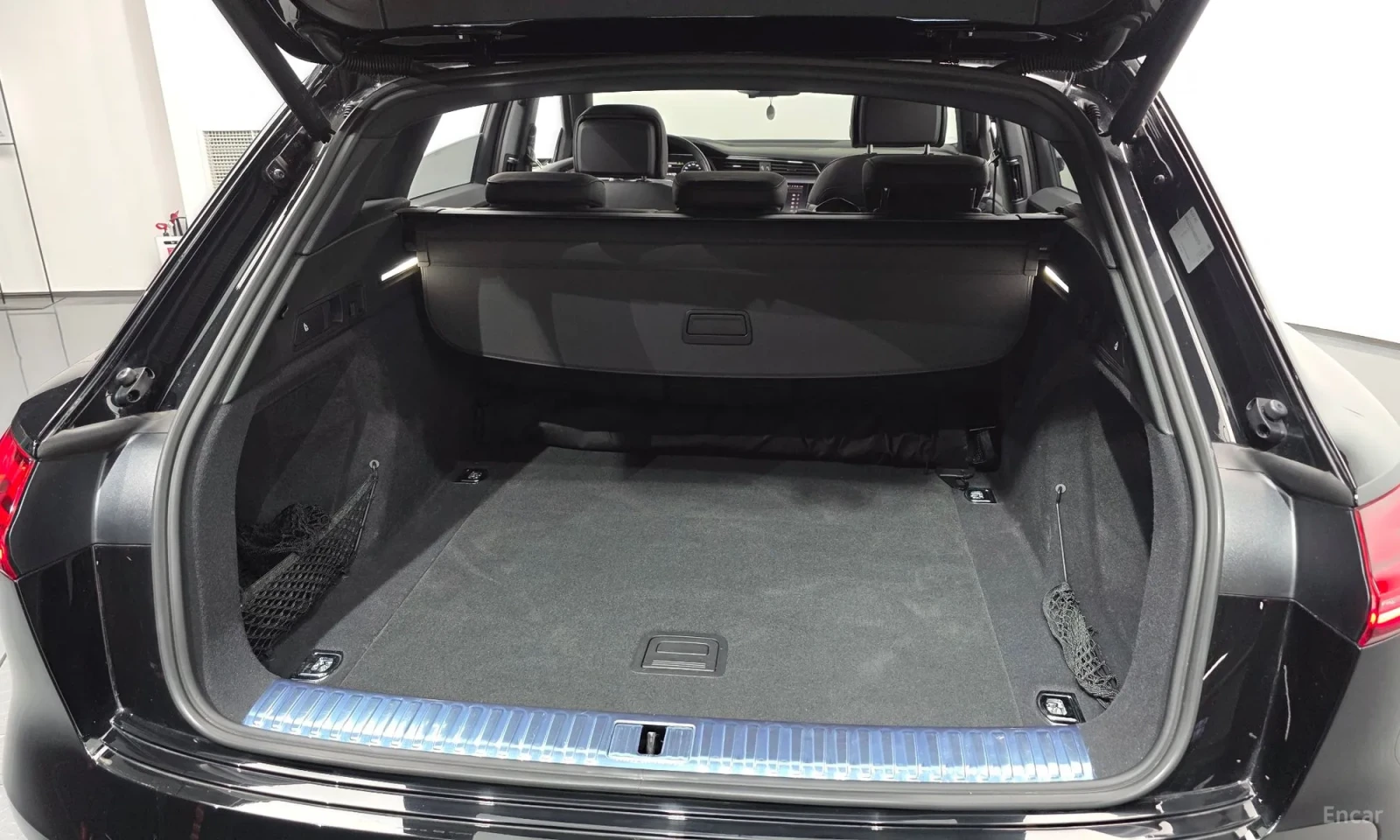 Audi E-Tron 55 Quattro, снимка 5 - Автомобили и джипове - 54594395