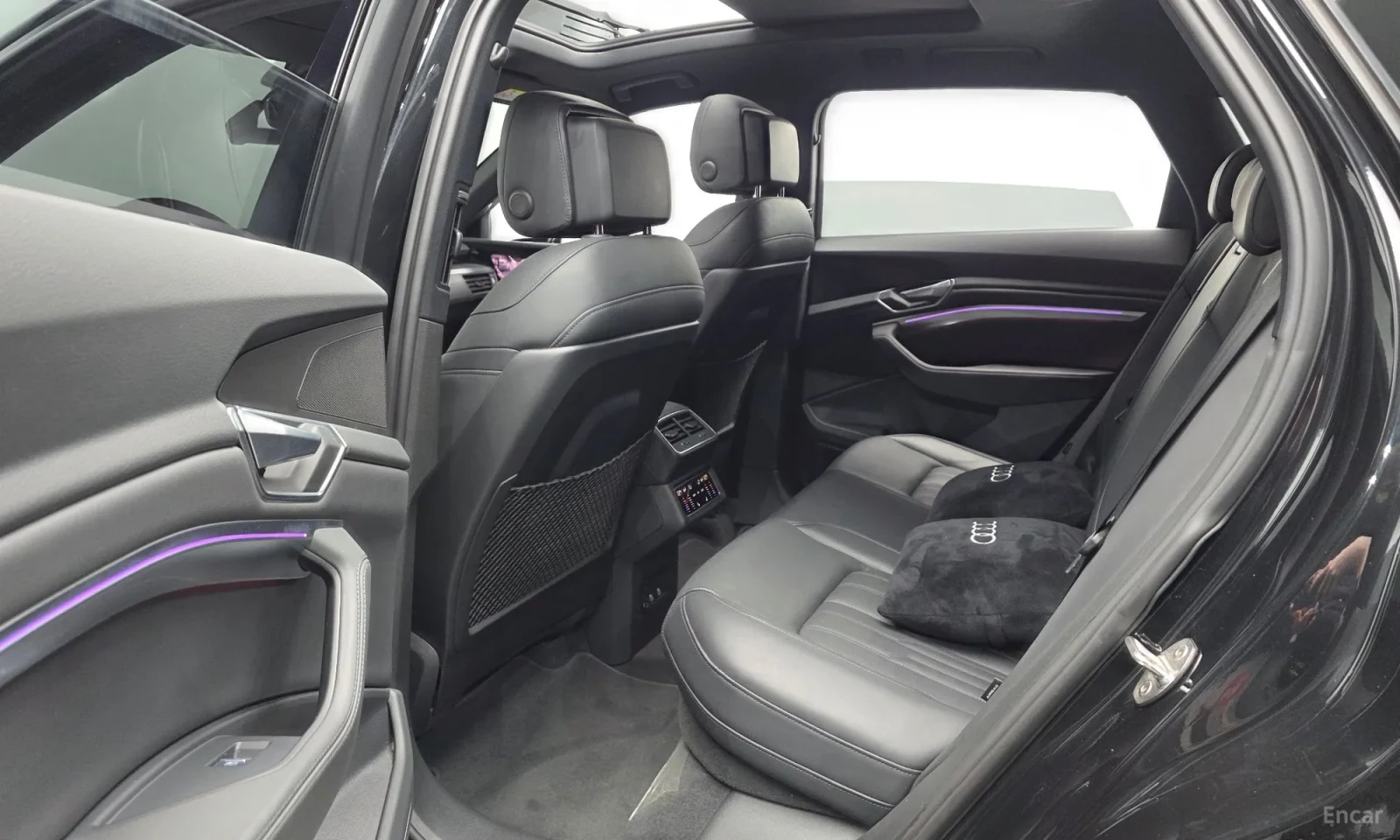 Audi E-Tron 55 Quattro, снимка 15 - Автомобили и джипове - 54594395
