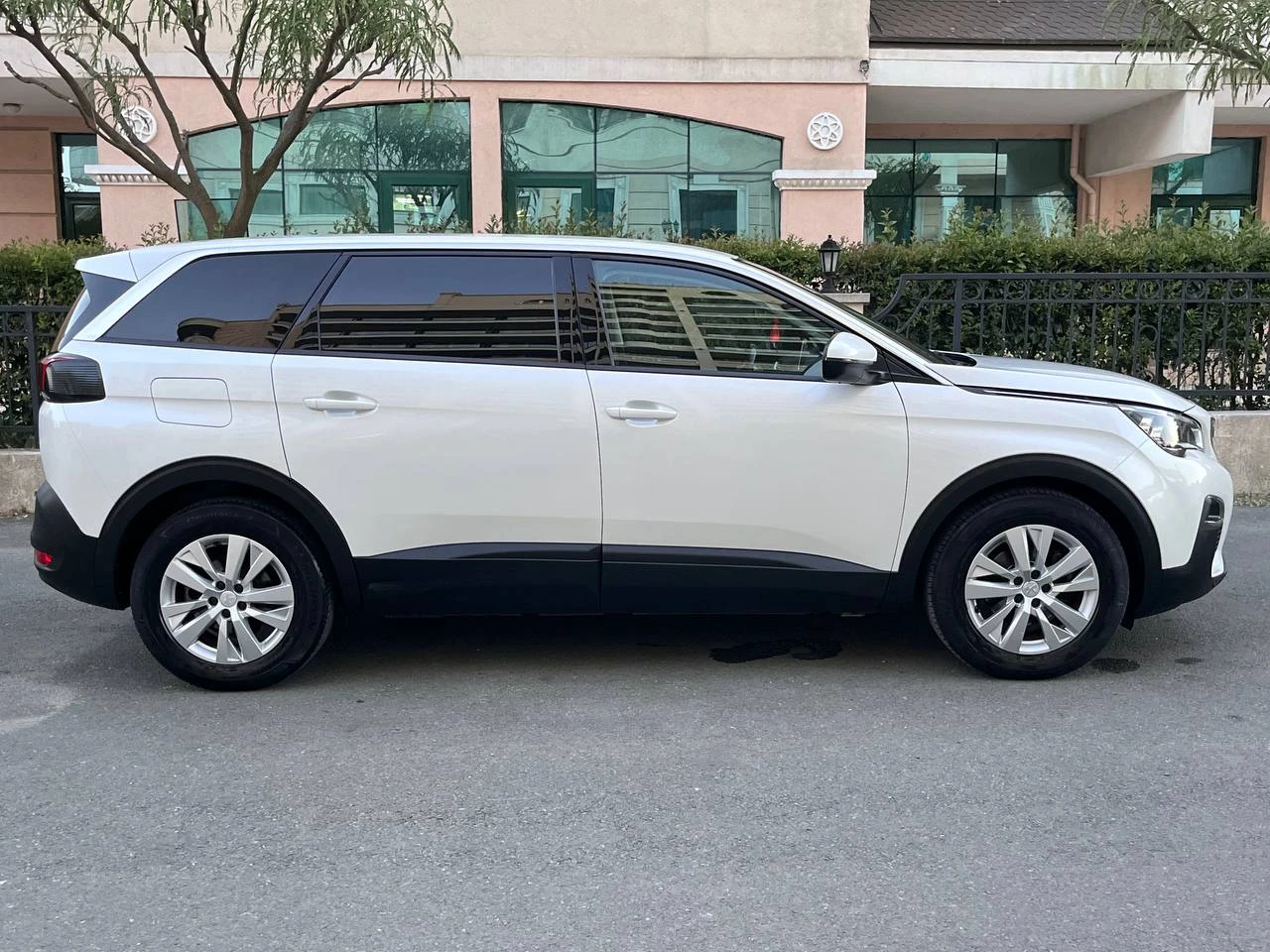 Peugeot 5008, снимка 2 - Автомобили и джипове - 54974886