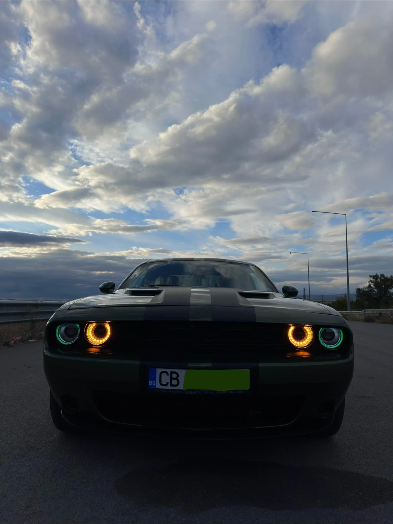Dodge Challenger GT 4x4, снимка 3 - Автомобили и джипове - 56227032