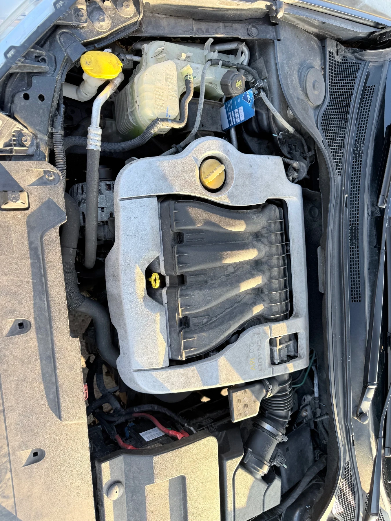 Renault Laguna 2.0, снимка 14 - Автомобили и джипове - 56349316