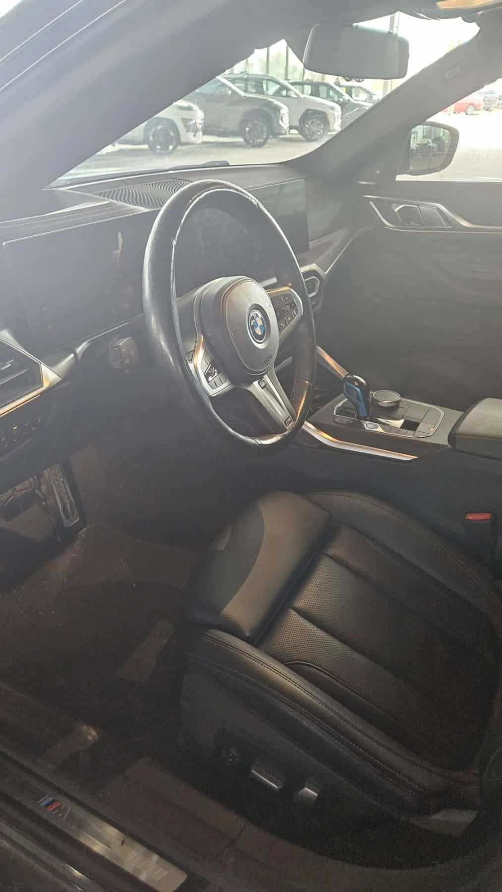BMW i4 * eDrive40 * CARFAX * ����� �� ����������� | Mobile.bg � ����������� 5