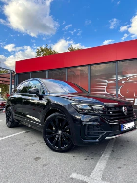 Обява за продажба на VW Touareg R-line , Black Pack, FULL MAX ~96 900 лв. - изображение 1