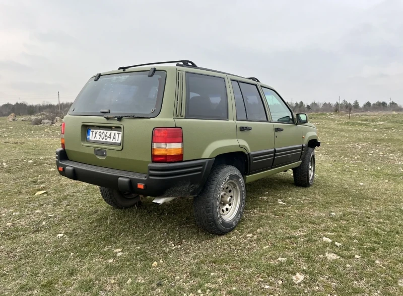 Jeep Grand cherokee 5.2 газ бензин, снимка 3 - Автомобили и джипове - 47528472