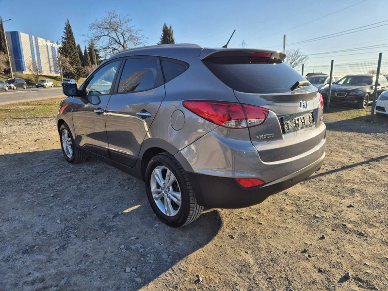 Hyundai IX35 1.6i , снимка 3 - Автомобили и джипове - 49404284