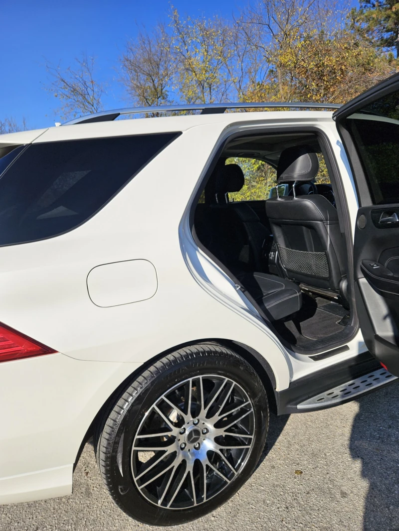 Mercedes-Benz ML 350 Bluetec 4 Matic, снимка 8 - Автомобили и джипове - 52548786