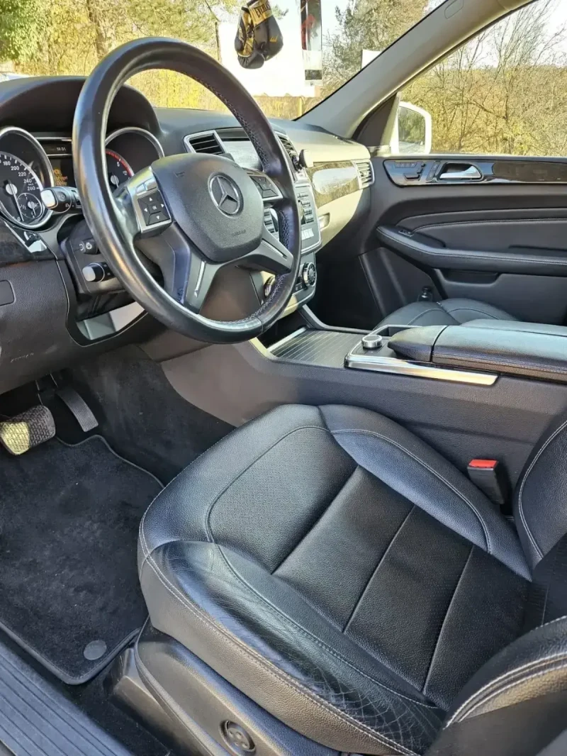 Mercedes-Benz ML 350 Bluetec 4 Matic, снимка 14 - Автомобили и джипове - 52548786
