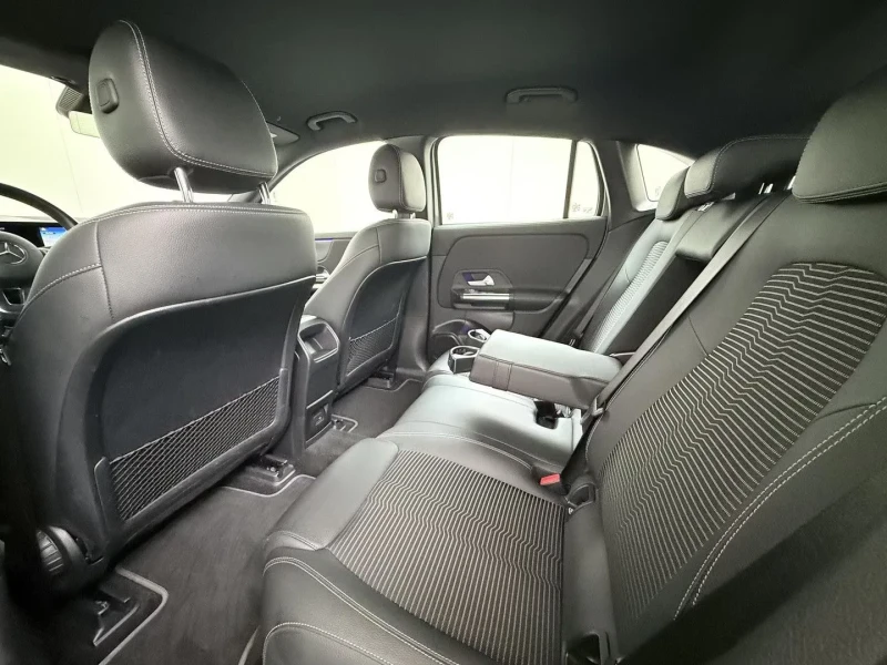 Mercedes-Benz EQA 250 12.2021г. 66000км, снимка 11 - Автомобили и джипове - 52941018