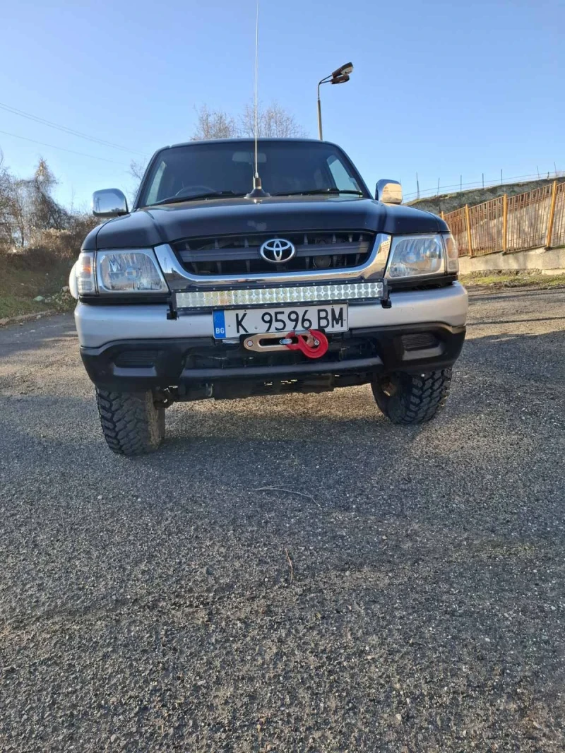 Toyota Hilux, снимка 4 - Автомобили и джипове - 52947221