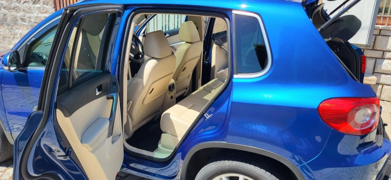 VW Tiguan, снимка 8 - Автомобили и джипове - 53165525