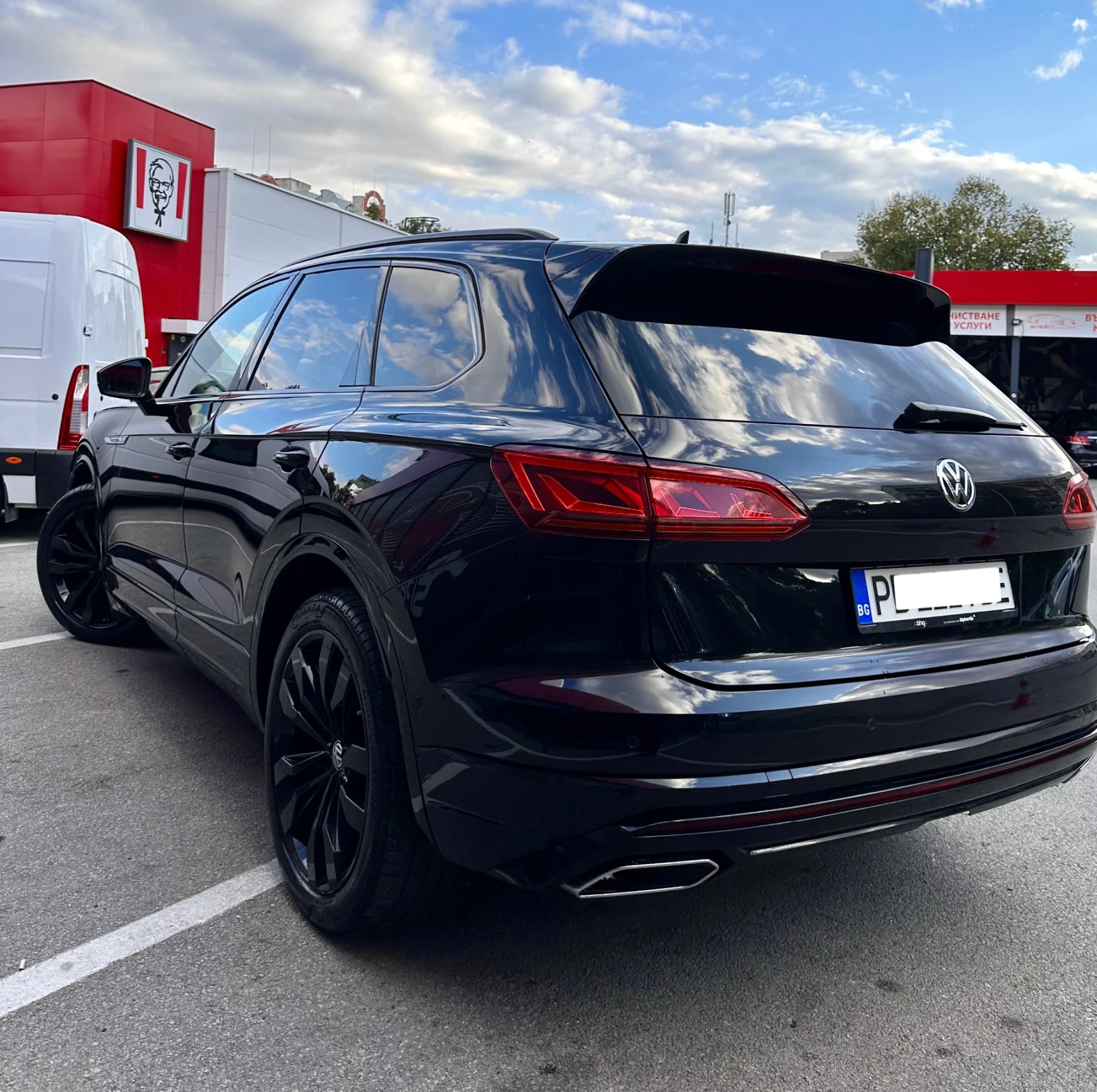 VW Touareg R-line , Black Pack, FULL MAX - изображение 3