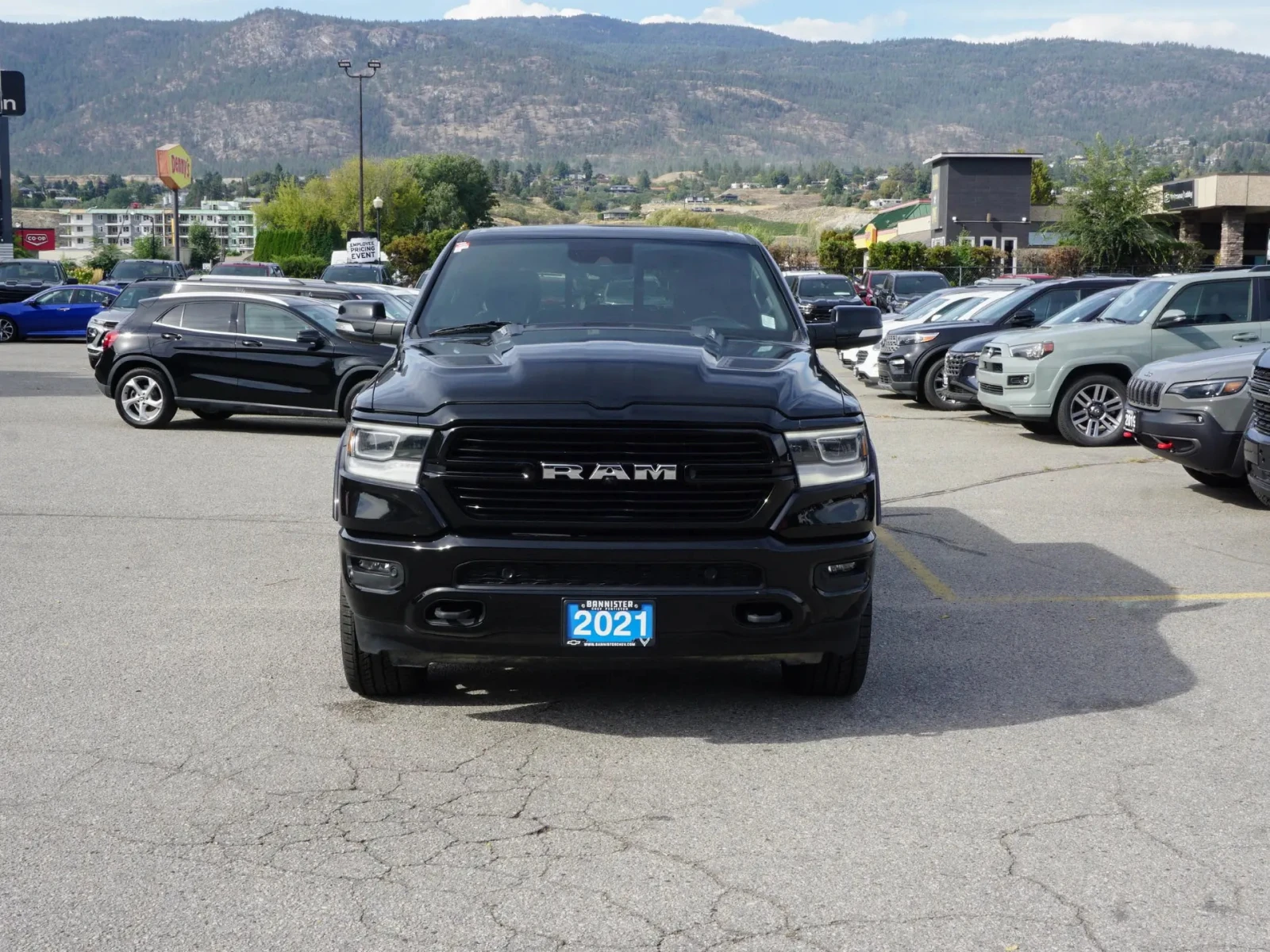 Dodge RAM 1500 Laramie * * CARFAX * * АВТО КРЕДИТ * *  - изображение 2
