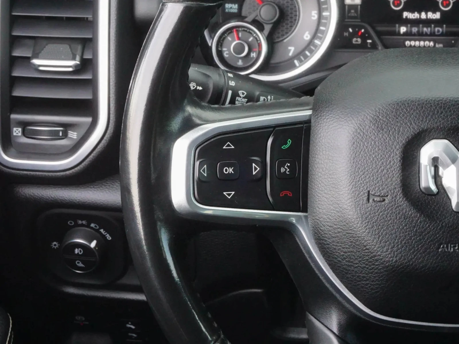 Dodge RAM 1500 Laramie * * CARFAX * *   * *  | Mobile.bg   12