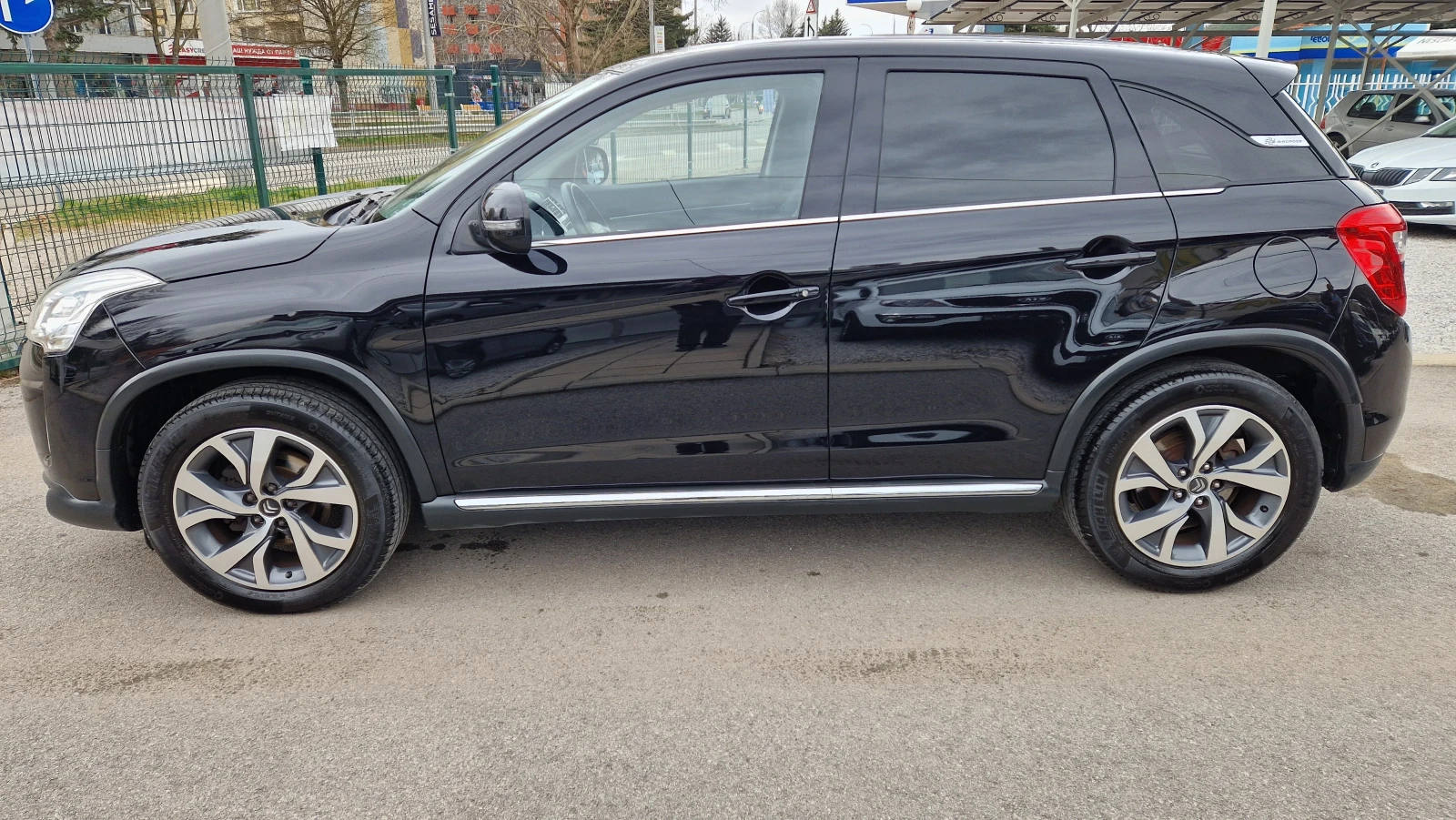 Citroen C4 AIRCROSS 1.6HDI, снимка 4 - Автомобили и джипове - 54043092