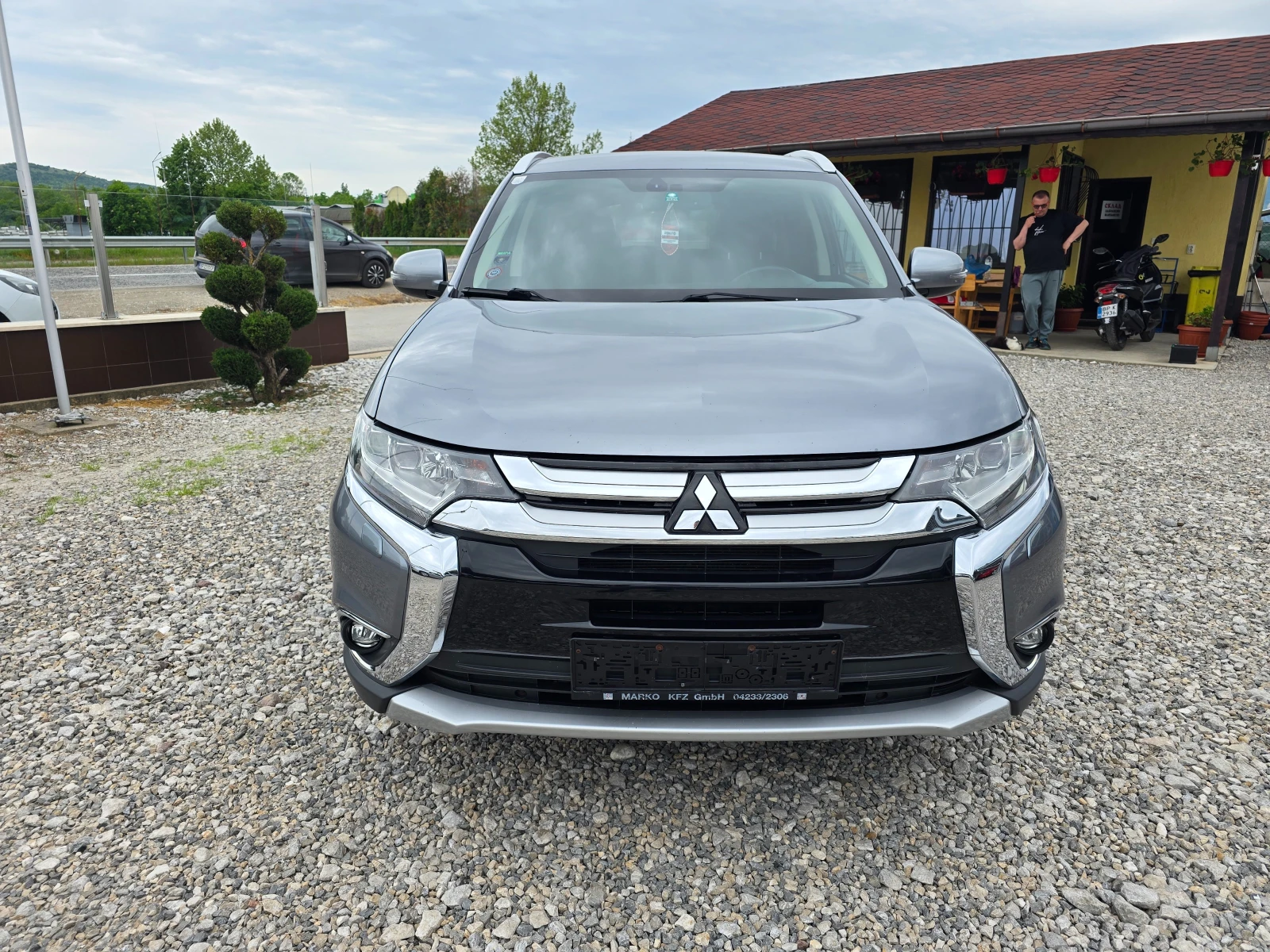 Mitsubishi Outlander 2.2 DI-D 4X4, снимка 8 - Автомобили и джипове - 54481209