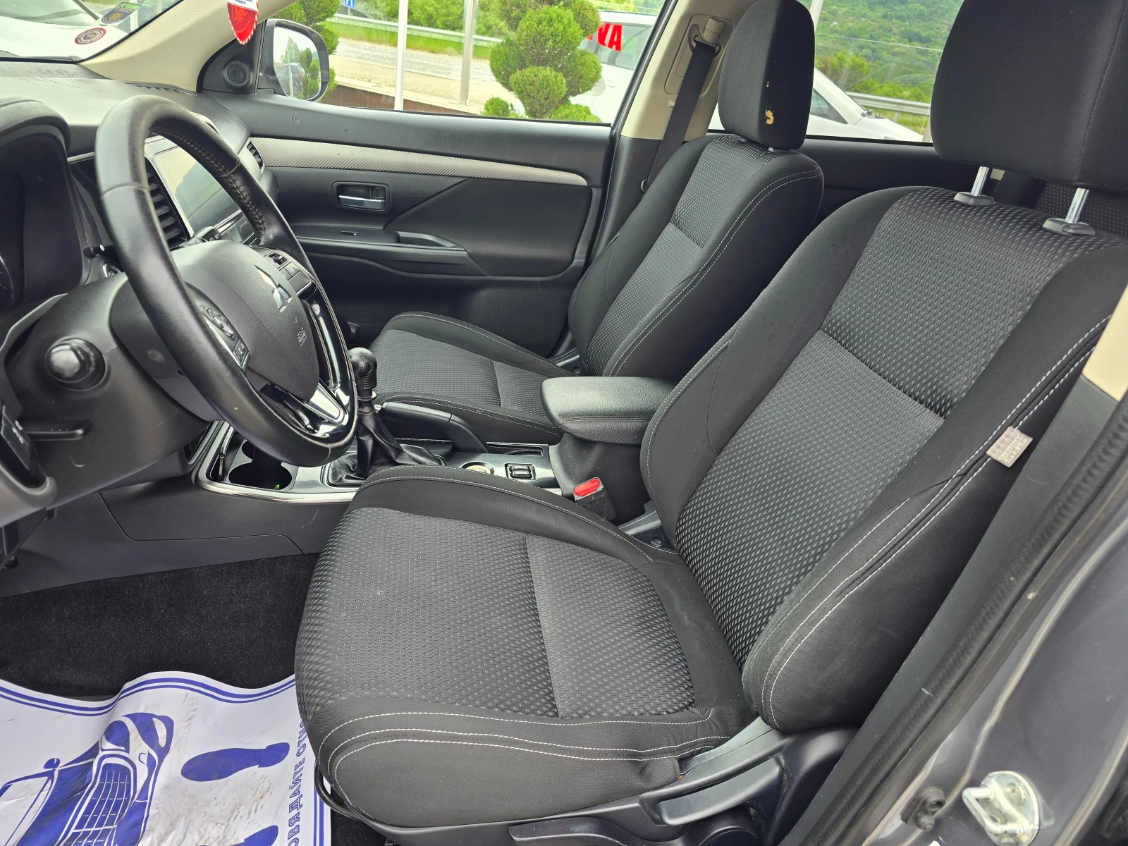 Mitsubishi Outlander 2.2 DI-D 4X4, снимка 13 - Автомобили и джипове - 54481209