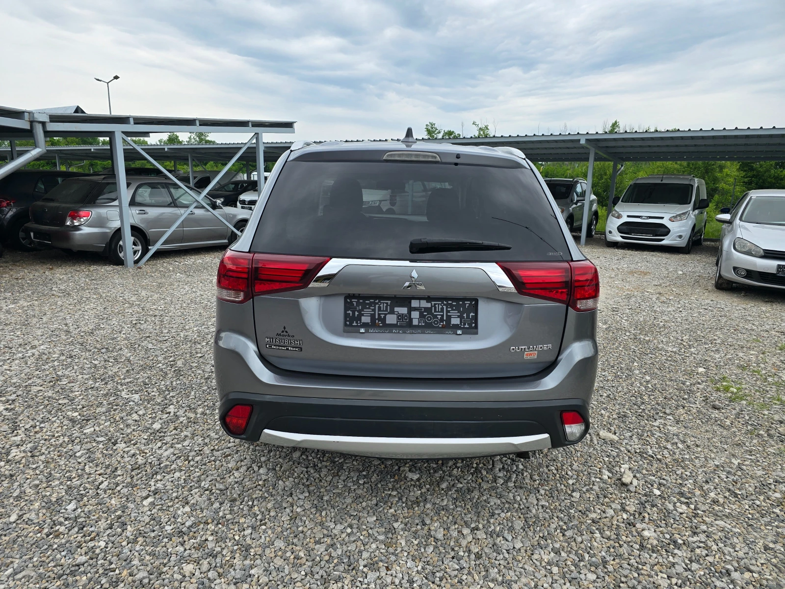 Mitsubishi Outlander 2.2 DI-D 4X4, снимка 4 - Автомобили и джипове - 54481209