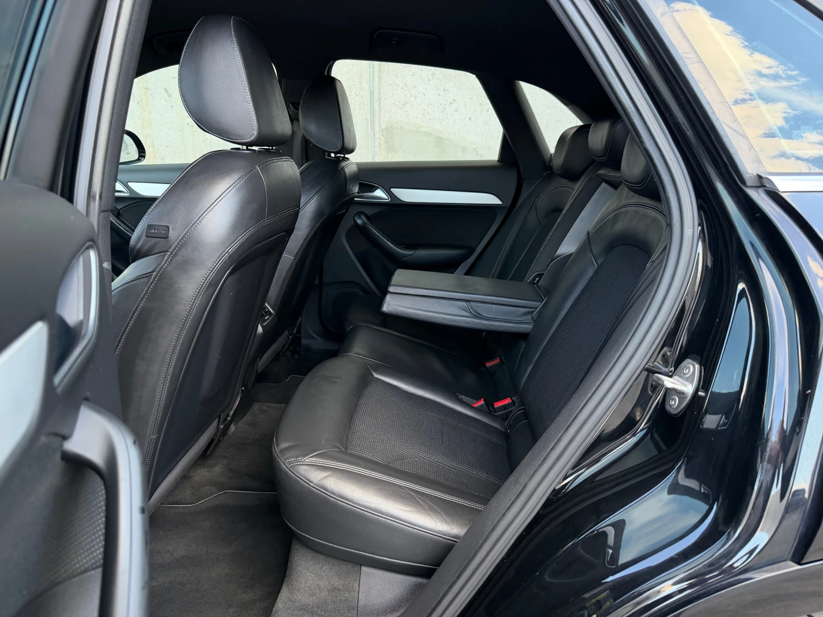 Audi Q3 2.0TDi 140 * S-Line* Навигация, снимка 15 - Автомобили и джипове - 55418063