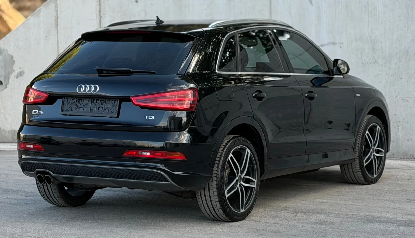 Audi Q3 2.0TDi 140 * S-Line* Навигация, снимка 6 - Автомобили и джипове - 55418063