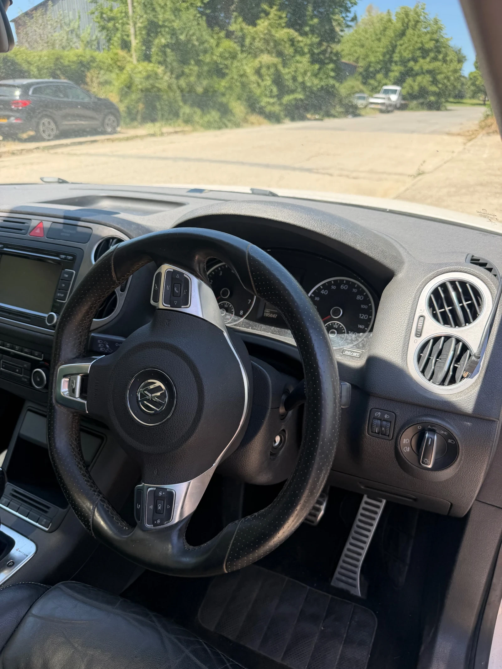 VW Tiguan 2.0tfsi dsg R line , снимка 9 - Автомобили и джипове - 55450755