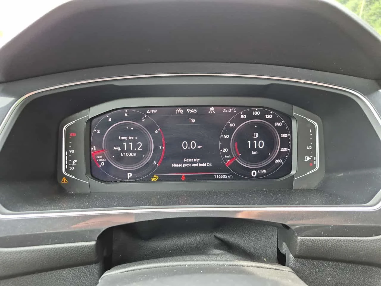 VW Tiguan Comfortline R Line Black Edition/CARFAX/, снимка 8 - Автомобили и джипове - 55590349