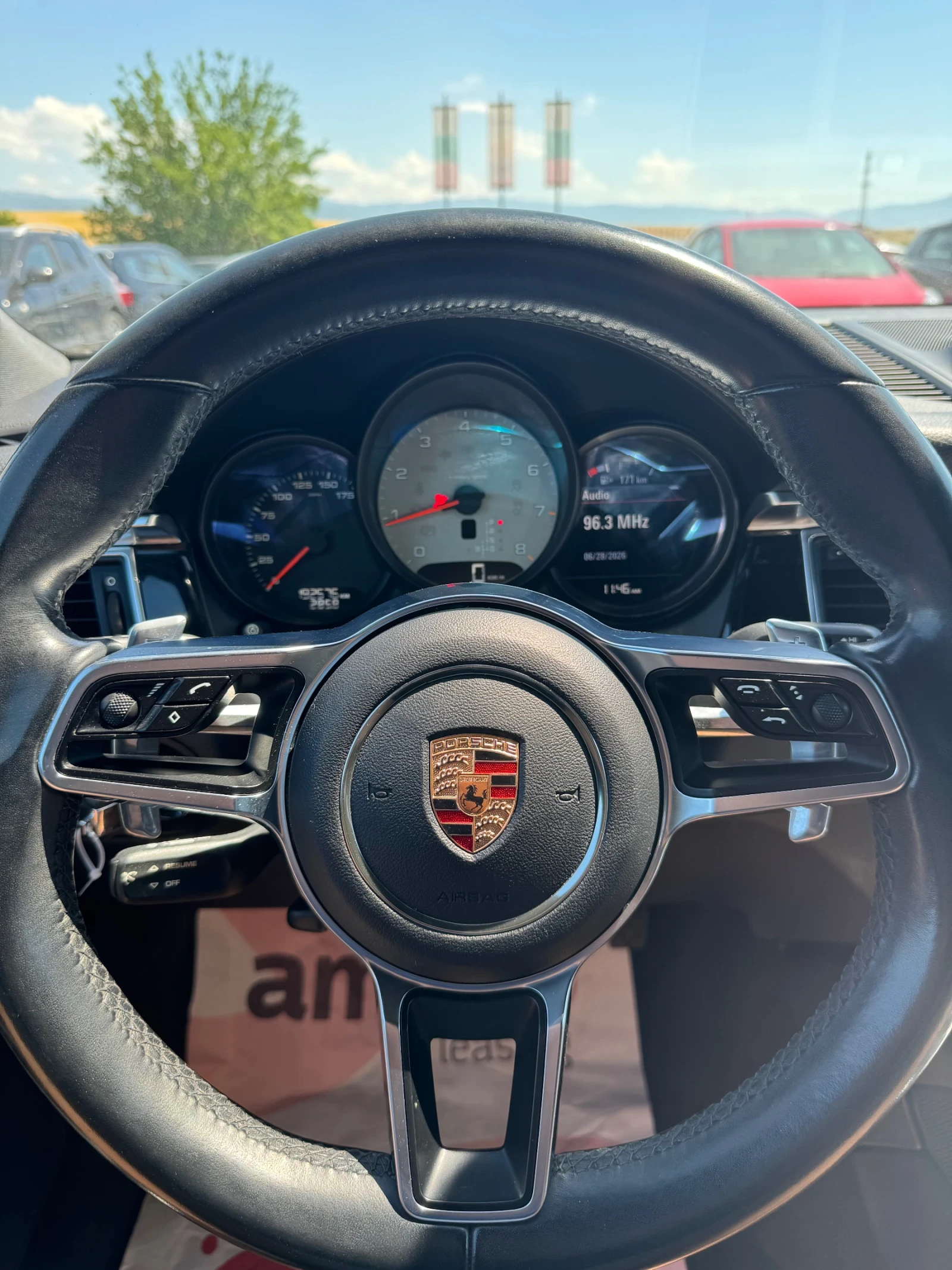 Porsche Macan, снимка 8 - Автомобили и джипове - 55874172