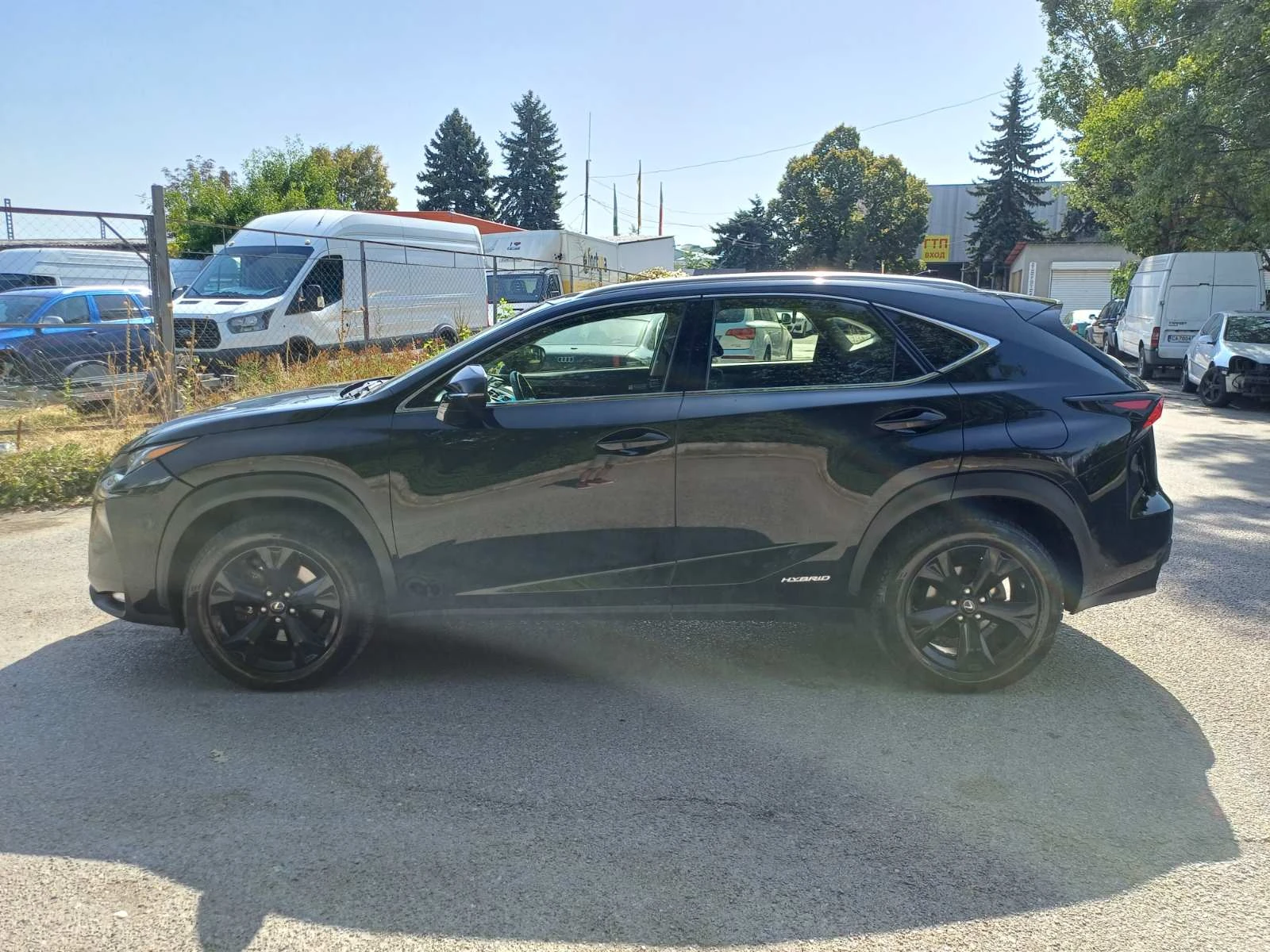 Lexus NX 300h Facelift, снимка 2 - Автомобили и джипове - 55887646