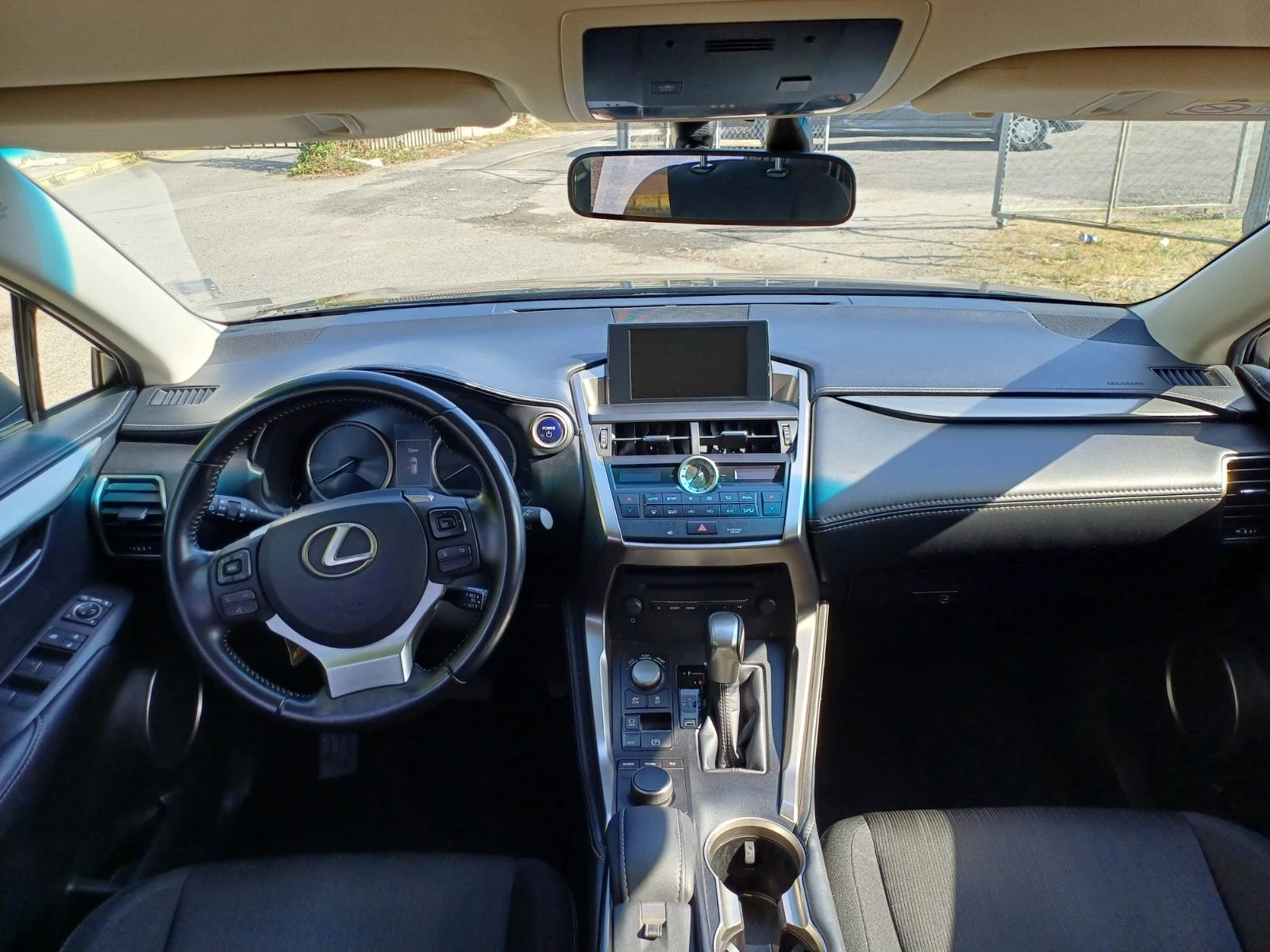 Lexus NX 300h Facelift, снимка 9 - Автомобили и джипове - 55887646