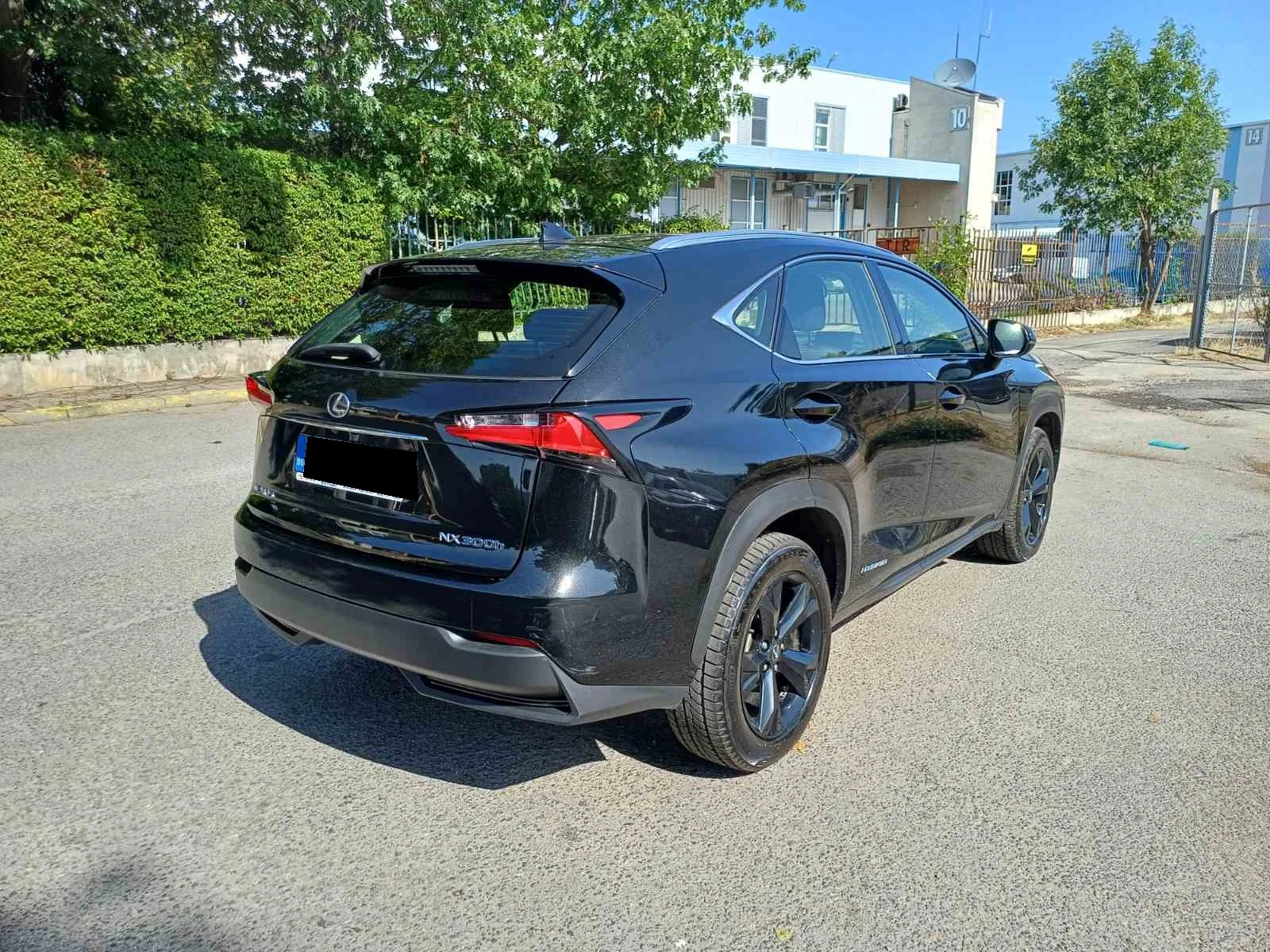 Lexus NX 300h Facelift, снимка 5 - Автомобили и джипове - 55887646
