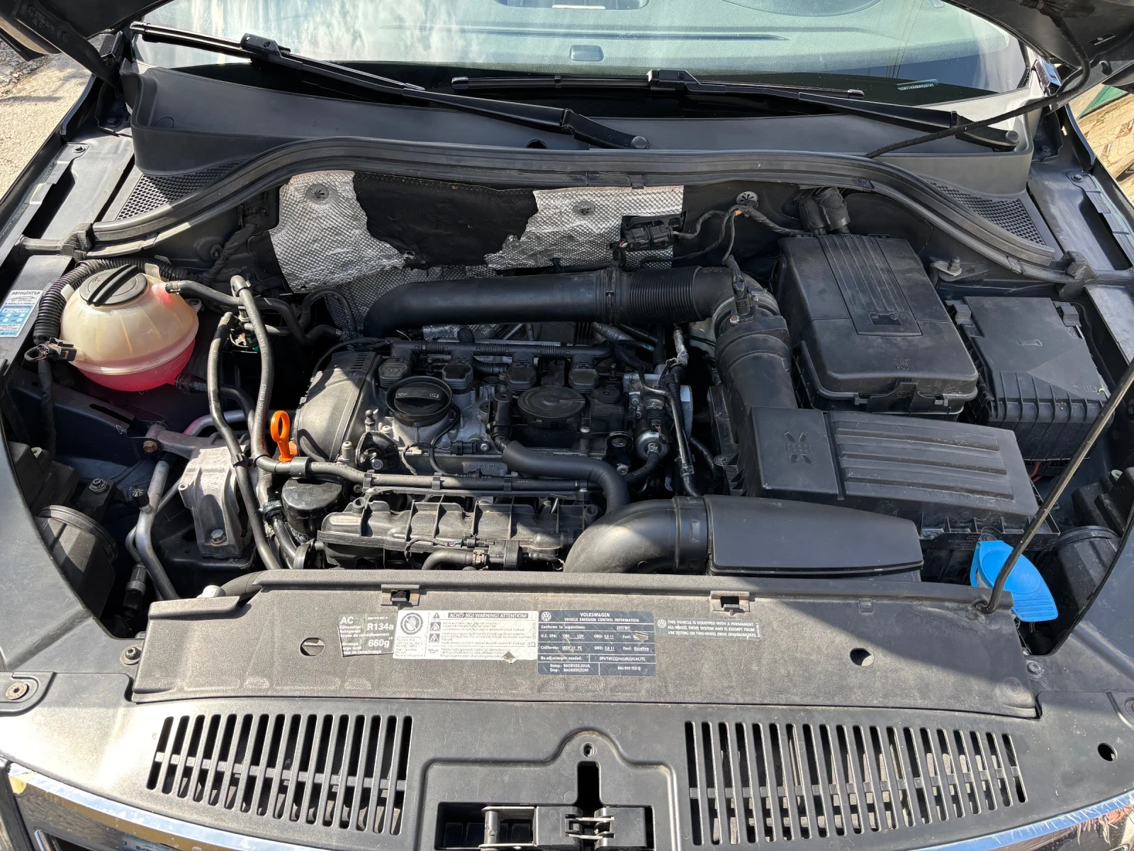 VW Tiguan 2.0 T 4Motion, снимка 17 - Автомобили и джипове - 56076507