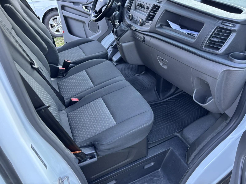 Ford Transit Custom L1, снимка 12 - Бусове и автобуси - 52652274