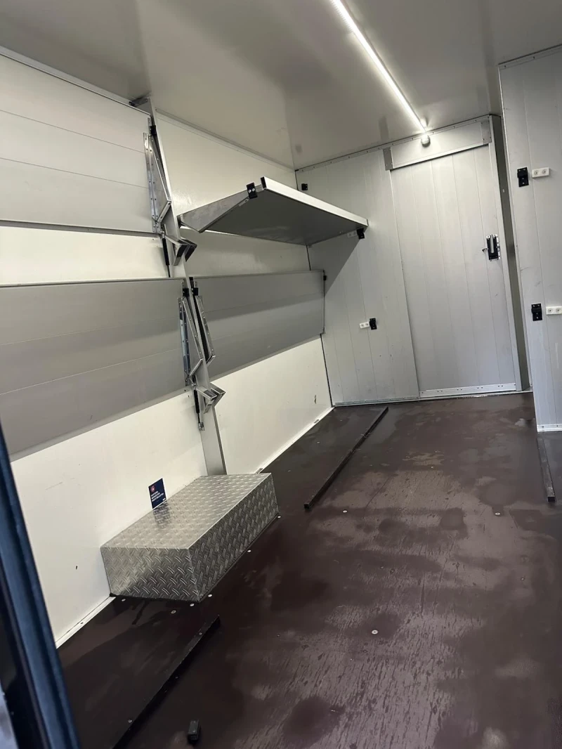 Iveco Daily 35C14 avtomat 50хил км Б категория HI MATIK, снимка 4 - Бусове и автобуси - 53253263