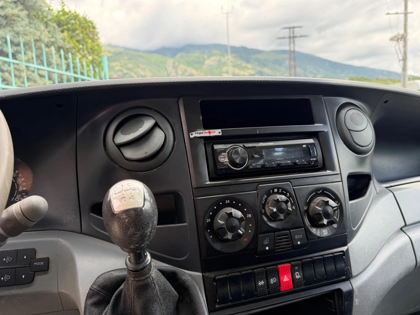 Iveco Daily 3.0HPI* 35S18* КЛИМАТИК* Тристранен самосвал, снимка 7 - Бусове и автобуси - 54891410