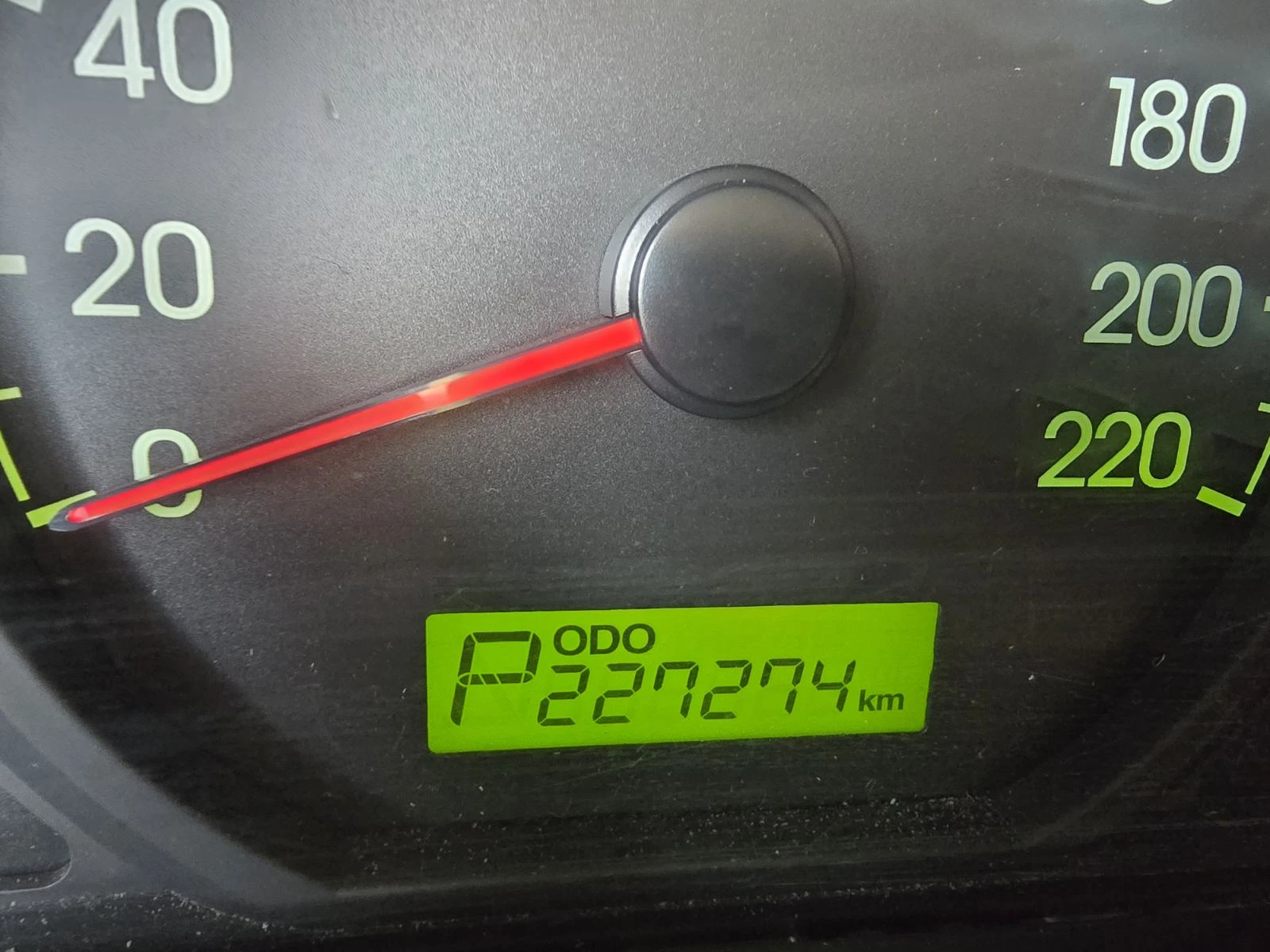 Hyundai H1 2.5CRDI АВТОМАТИК КОЖА STAREX , снимка 13 - Бусове и автобуси - 55135508