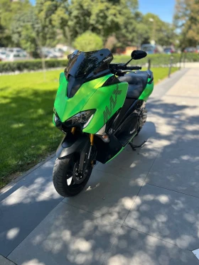  Yamaha T-max