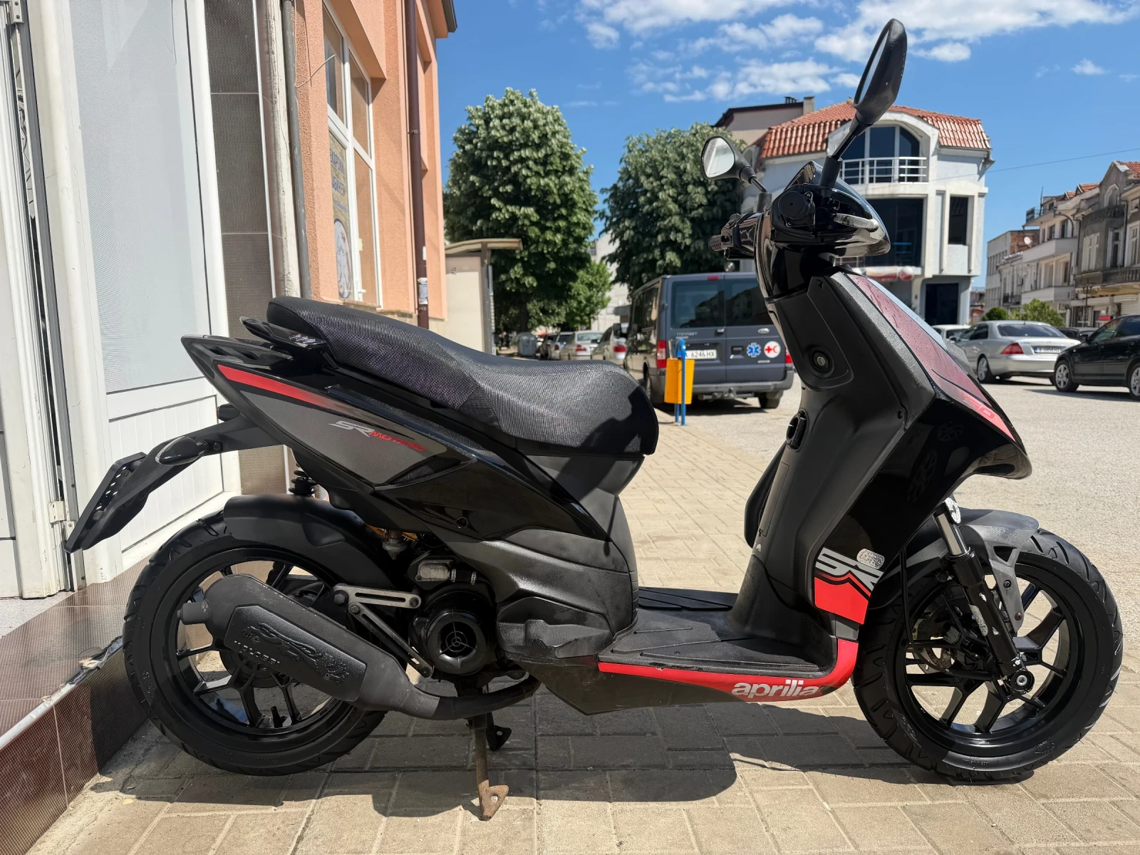 Aprilia Sr 50 Motard, снимка 2 - Мотоциклети и мототехника - 54683479
