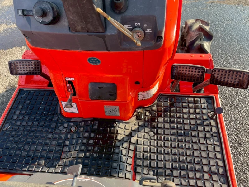 Трактор Kubota ASTE A-155, снимка 12 - Селскостопанска техника - 53177537