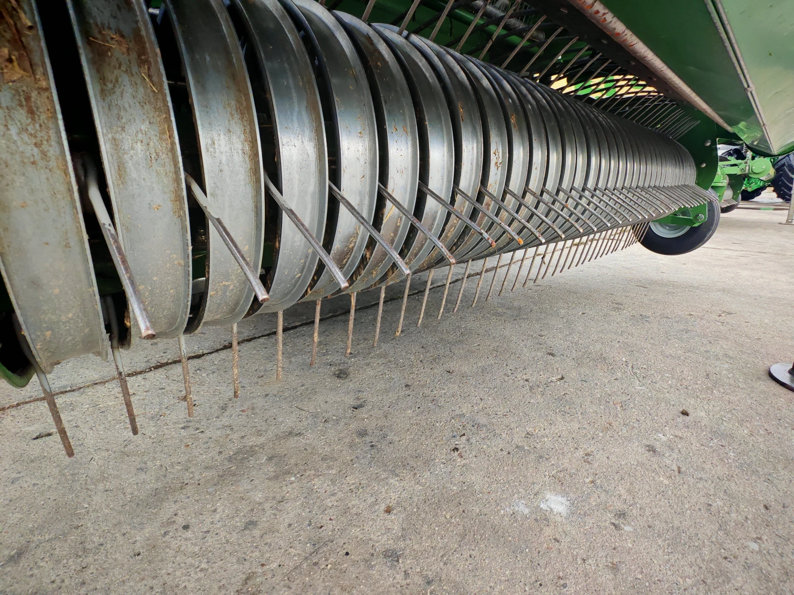  Krone V150XC     20 % | Mobile.bg   11